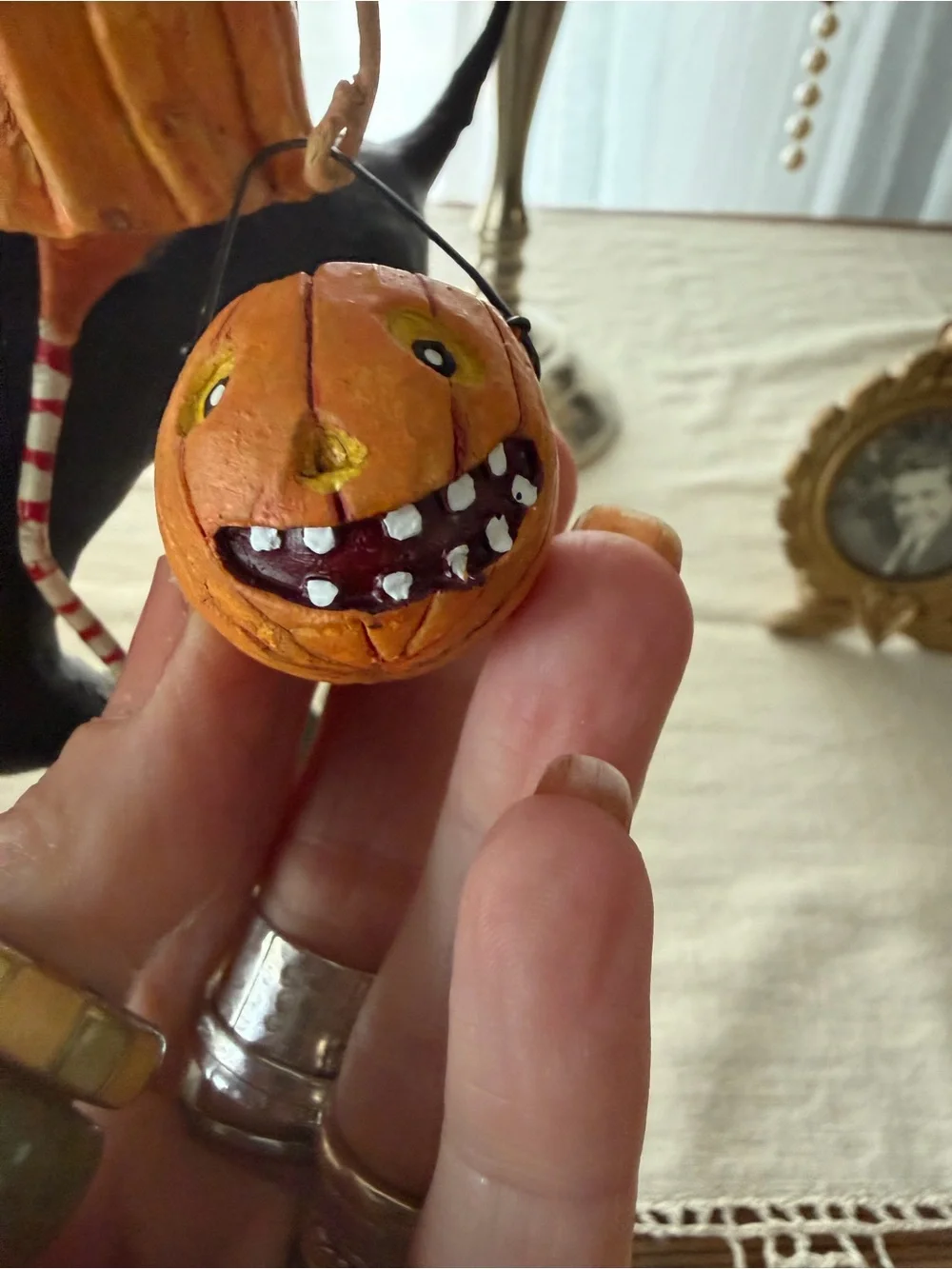 Vintage Lori Mitchell “Sissy And Her Cat”Halloween Collectible Figurine